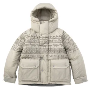 And Wander x Maison Kitsune Nordic Border Isolationsjacke Beige