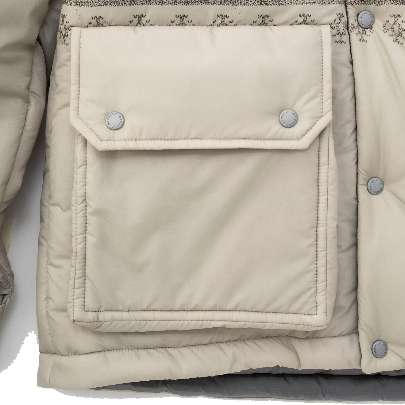 And Wander x Maison Kitsune Nordic Border Isolationsjacke Beige