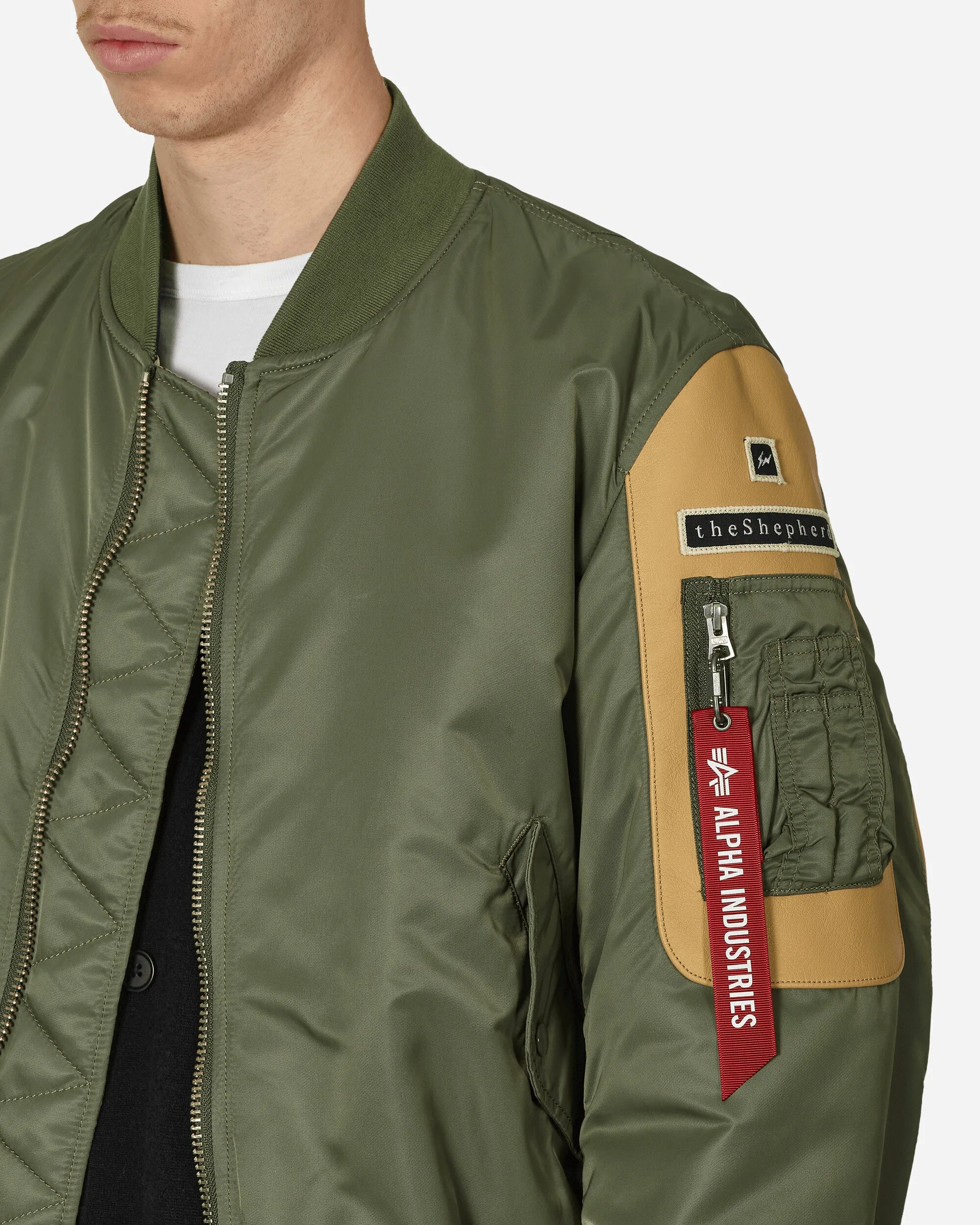 fragment design x Alpha Industries Nylon MA-1 Jacke Khaki
