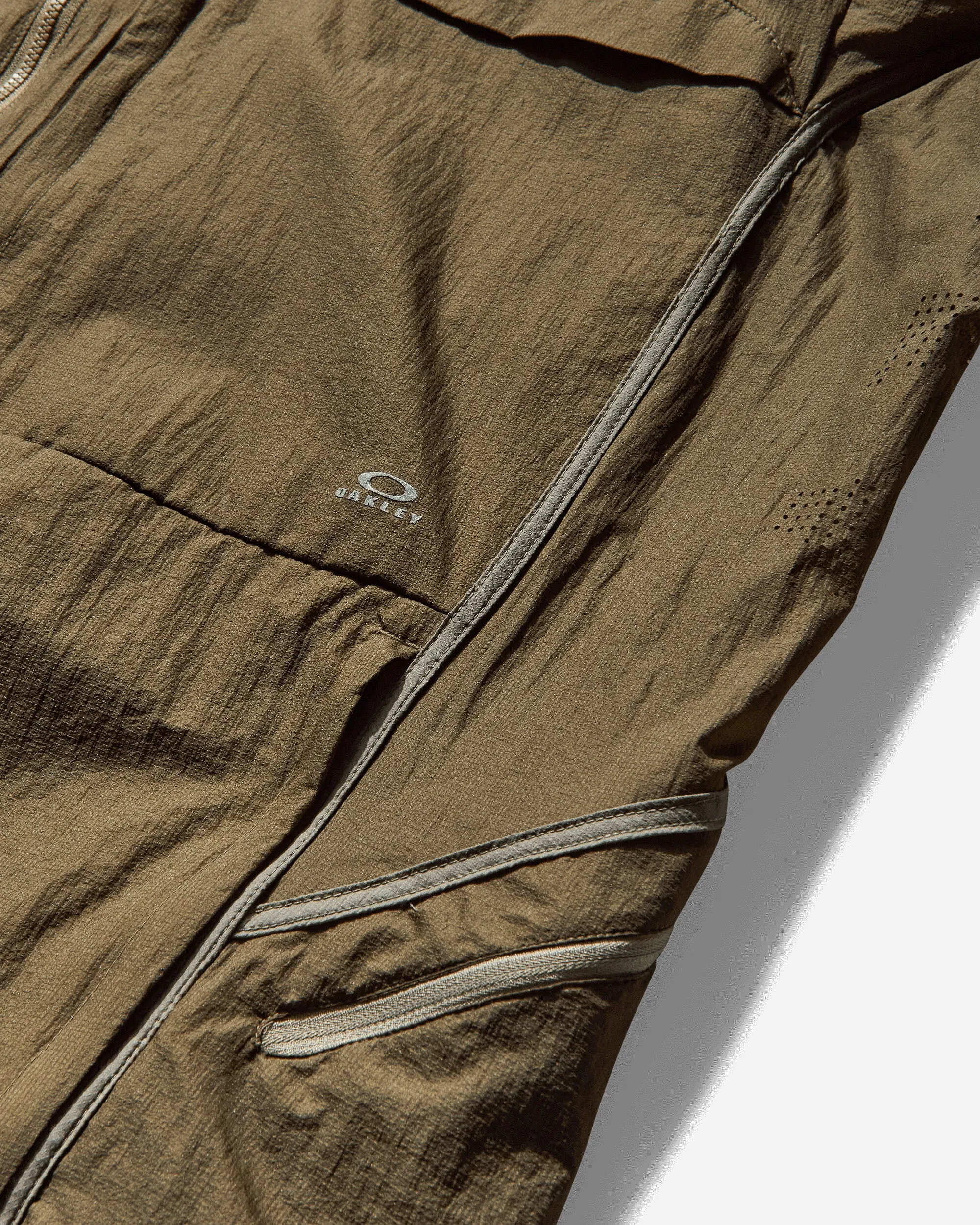Herren Latitude Flight Windjacke Armeegrün