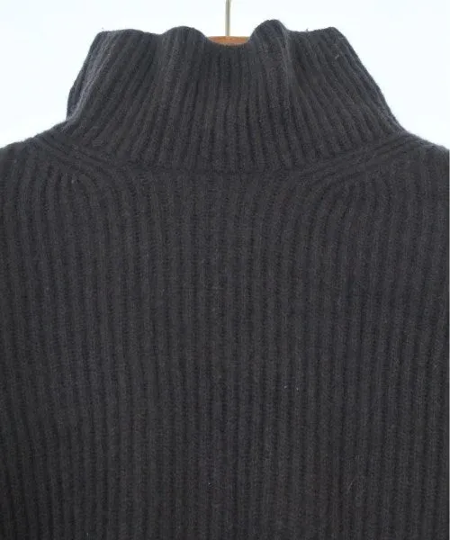 Mila Owen Pullover