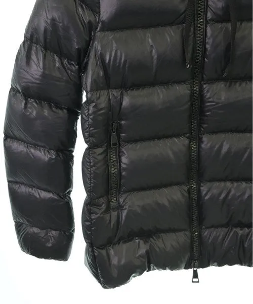 MONCLER Daunenjacken/Westen