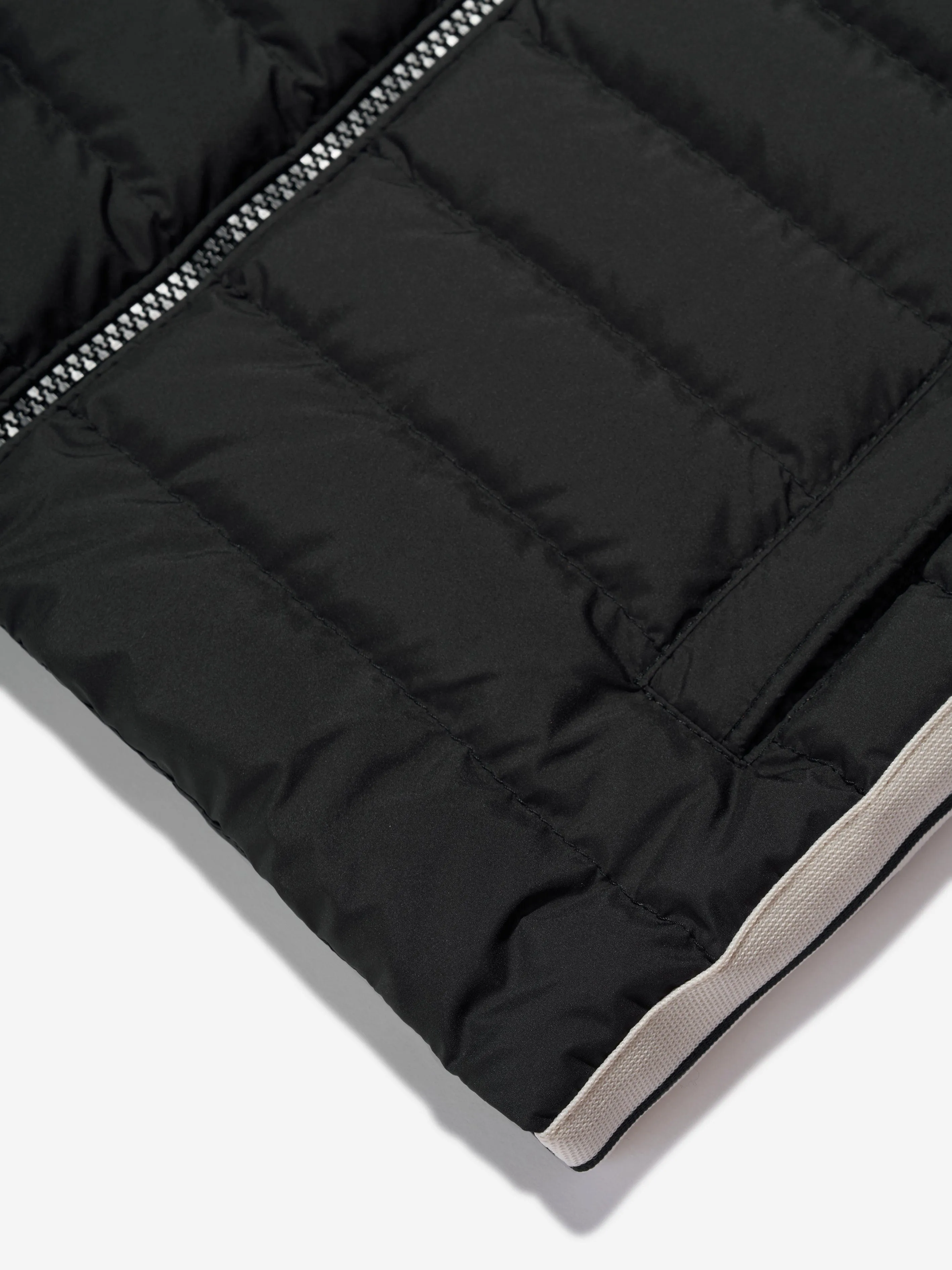 Moncler Enfant Jungen Daunengefütterte Kamaria Weste in Schwarz