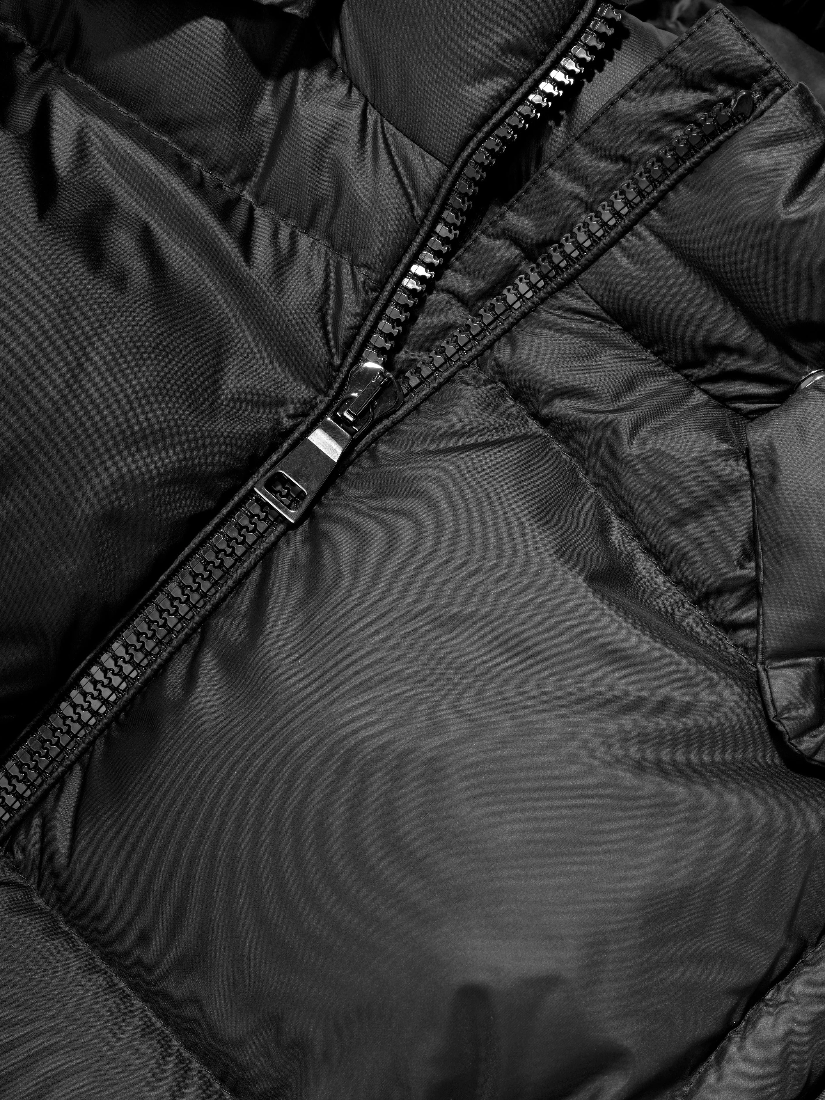 Moncler Enfant Mädchen Daunengefütterte Vanya Jacke in Schwarz
