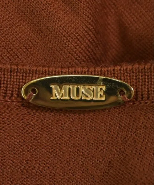 MUSE Sweaters der Zweiten Klasse