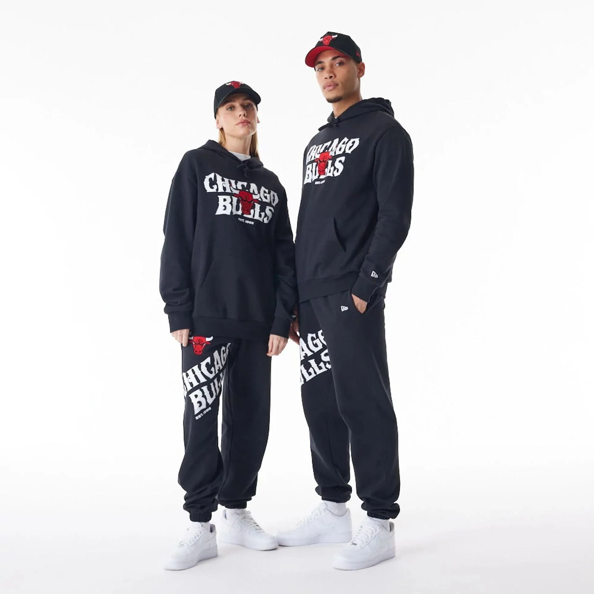 New Era Sweatshirts und Hoodies Chicago Bulls NBA Grafik Schwarz Übergroßer Pullover Hoodie