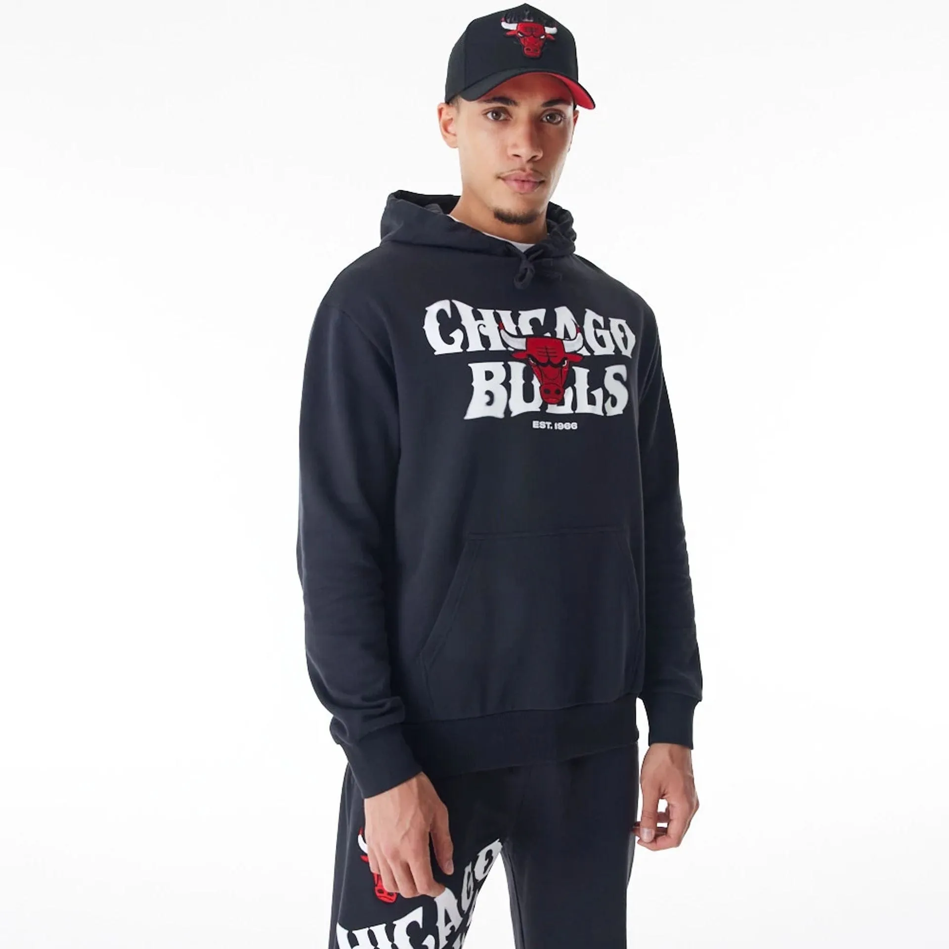 New Era Sweatshirts und Hoodies Chicago Bulls NBA Grafik Schwarz Übergroßer Pullover Hoodie