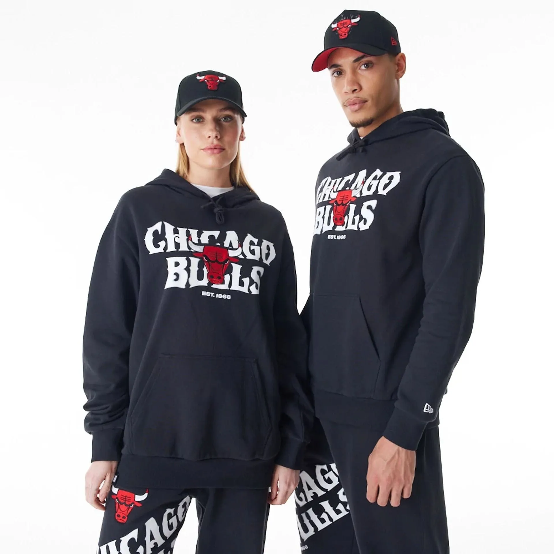 New Era Sweatshirts und Hoodies Chicago Bulls NBA Grafik Schwarz Übergroßer Pullover Hoodie