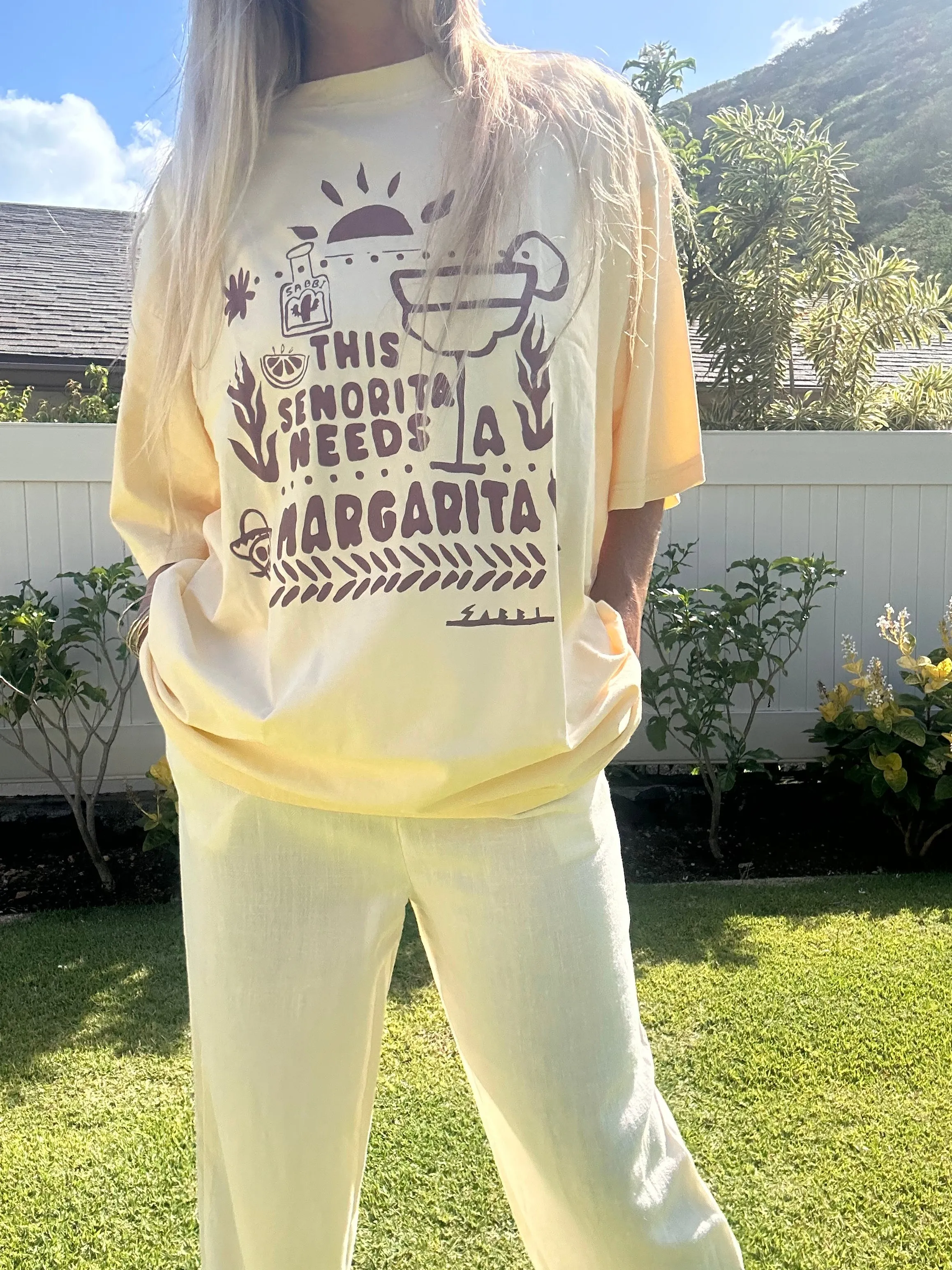 SABBI Das Margie Übergroßes T-Shirt-Latte