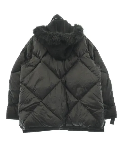 Sacai Daunenjacken/Westen